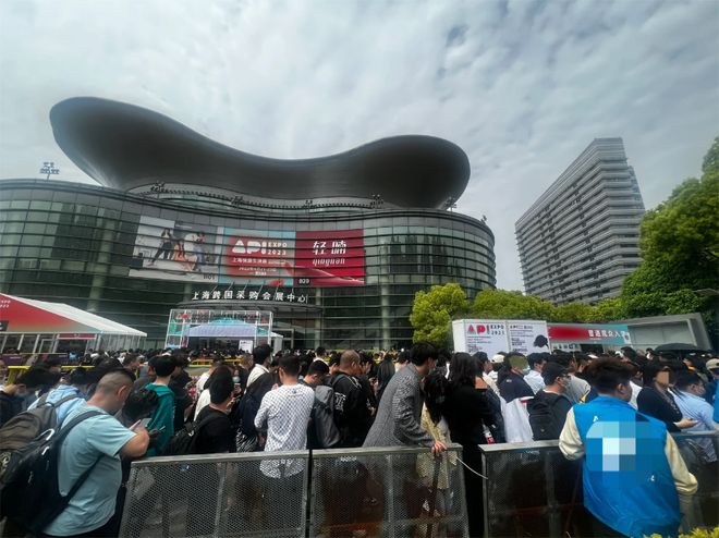 不动3亿男女买爆情趣用品!不朽情缘电子游戏安全套卖(图4) 不动3亿男女买爆情趣用品!不朽情缘电子游戏安全套卖(图4)